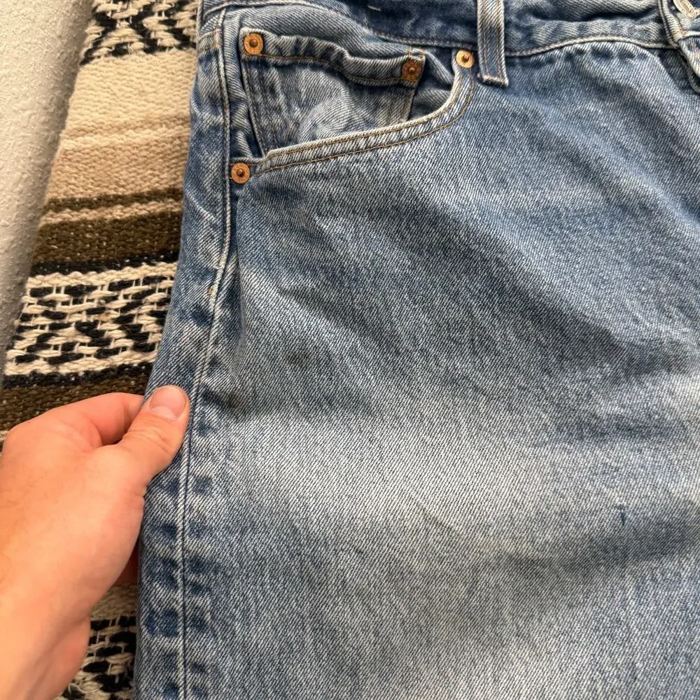 Men's Vintage 90's Levi's 501 XX Button Fly Light Wash Denim Blue Jeans 37 x 29